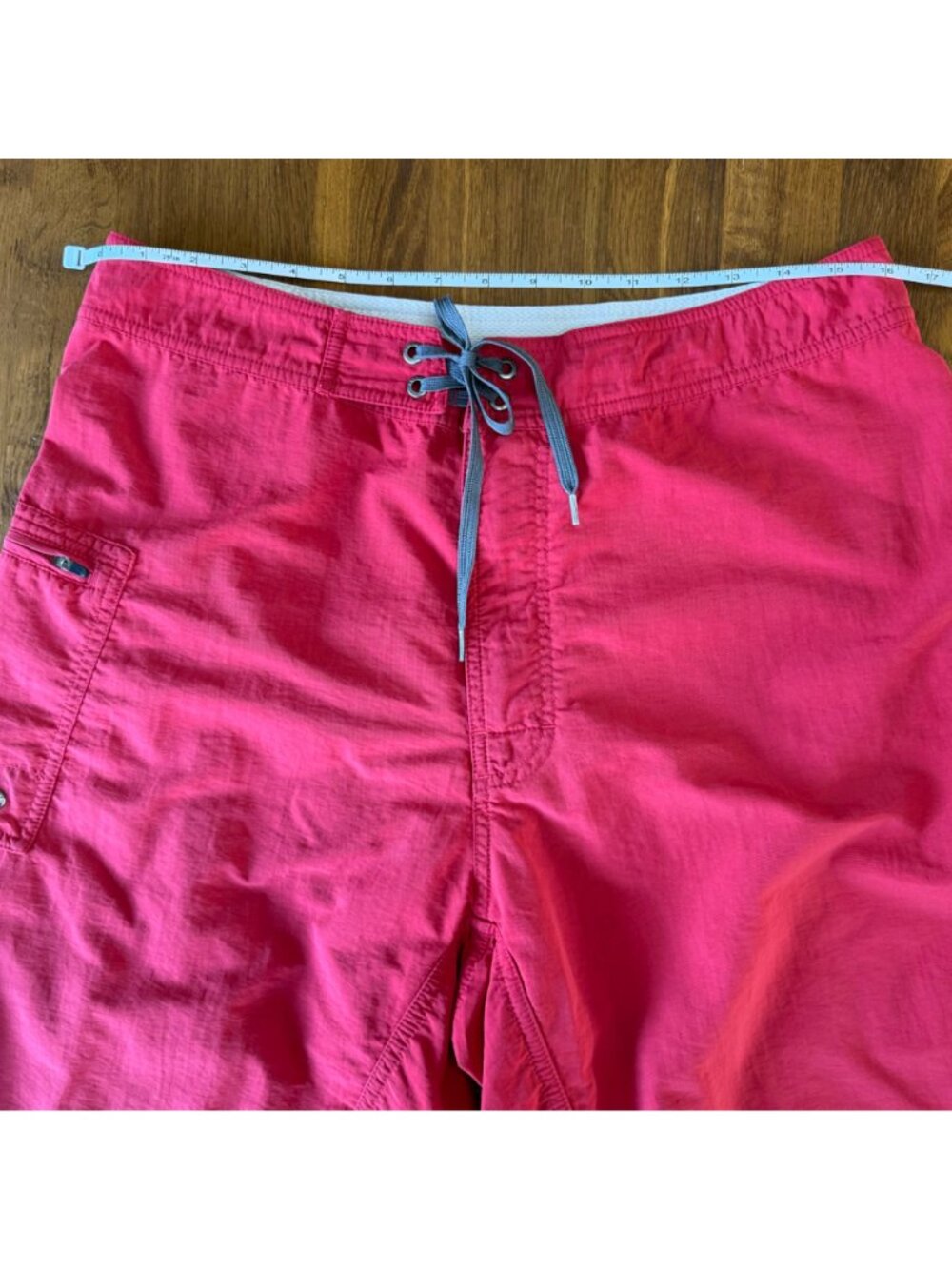 PATAGONIA Board Shorts Mens 34 Red Swim Trunks Lined Surf Boardshorts - Picture 7 of 9